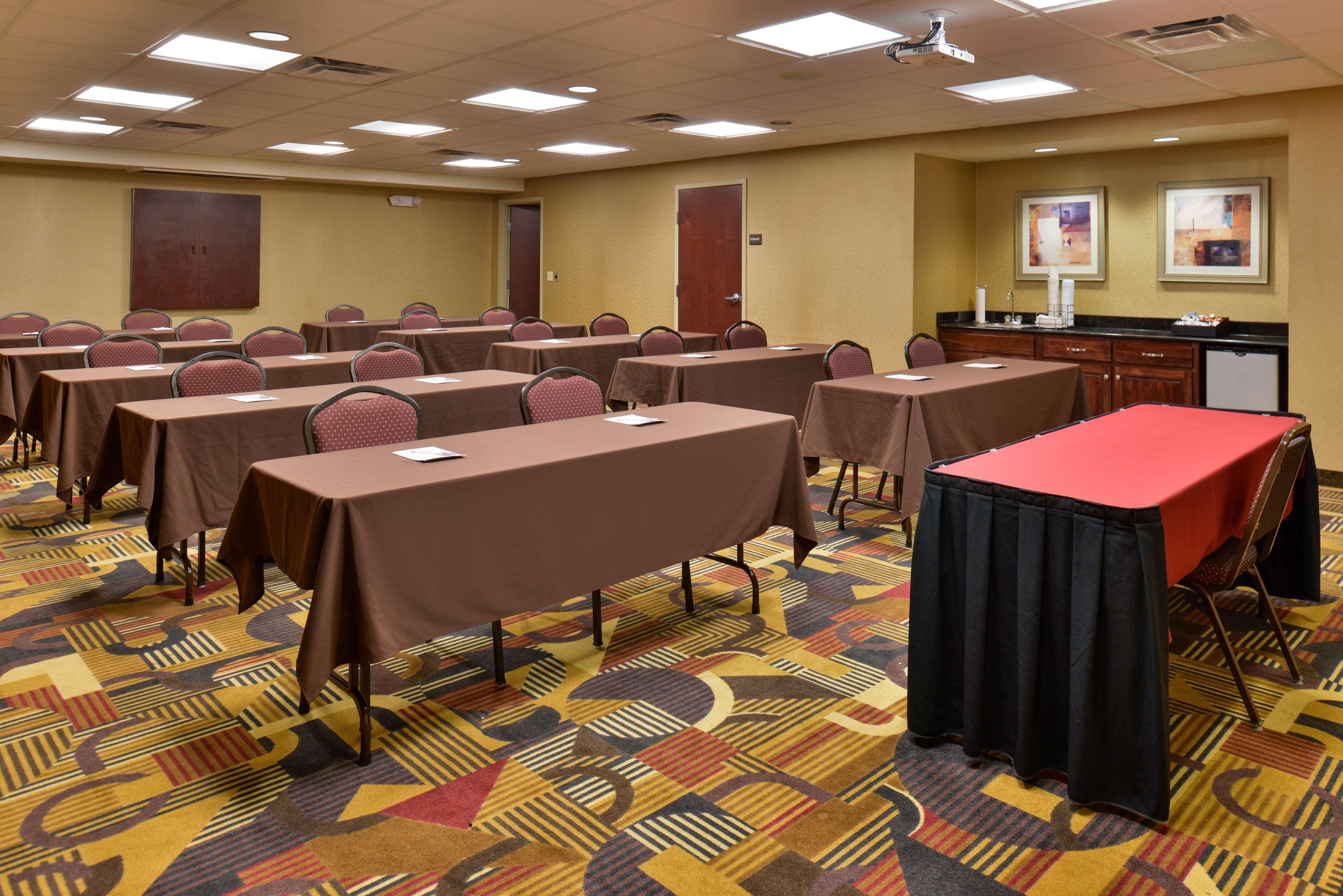 Hampton Inn & Suites Muncie Ngoại thất bức ảnh