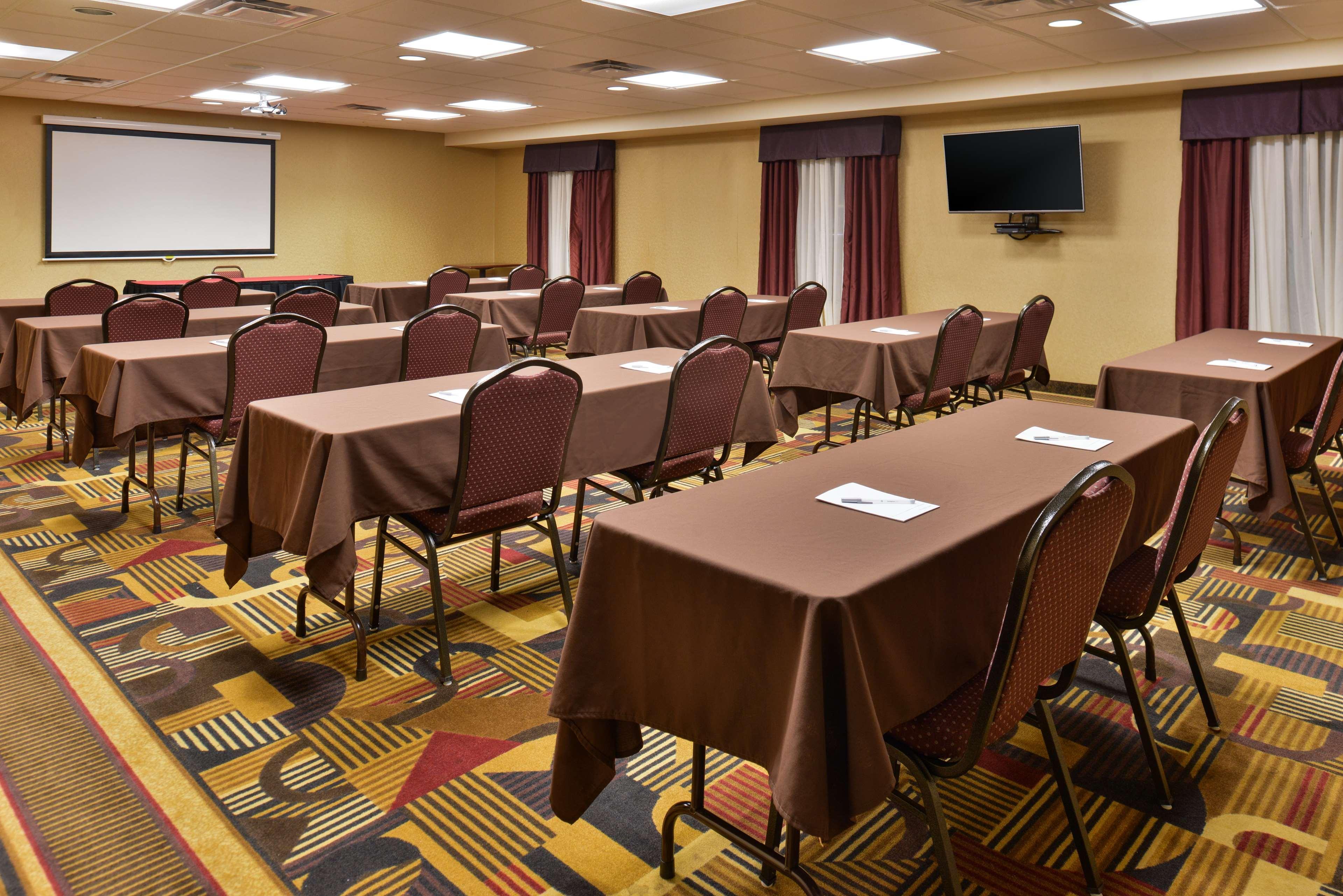 Hampton Inn & Suites Muncie Ngoại thất bức ảnh
