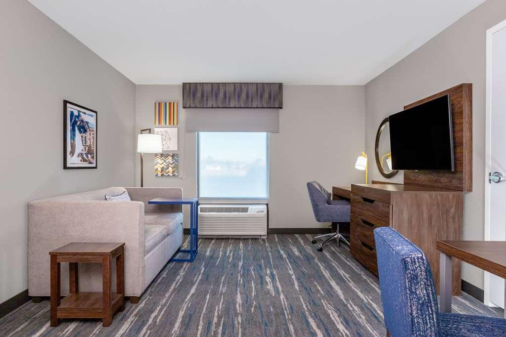 Hampton Inn & Suites Muncie Phòng bức ảnh