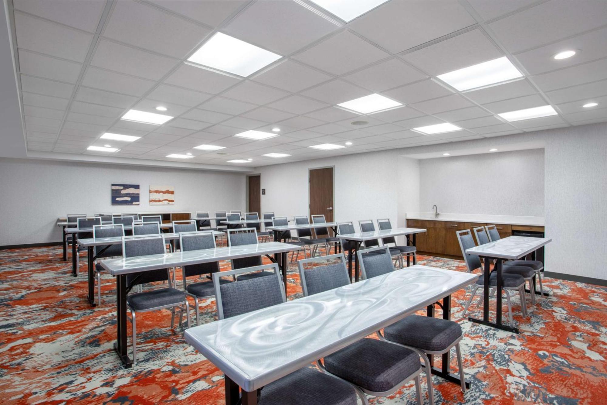 Hampton Inn & Suites Muncie Ngoại thất bức ảnh