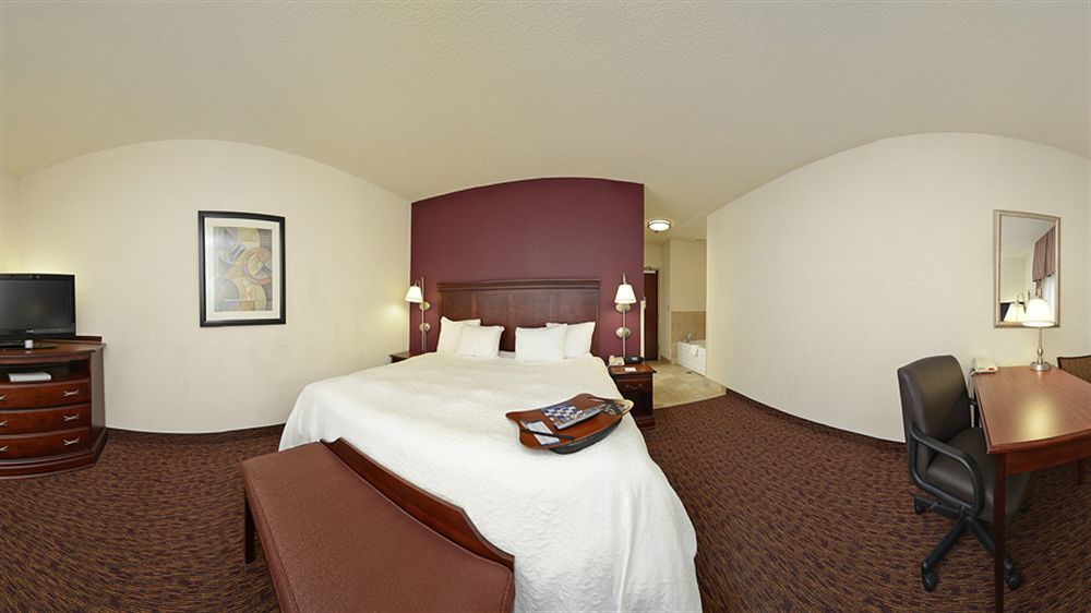 Hampton Inn & Suites Muncie Ngoại thất bức ảnh